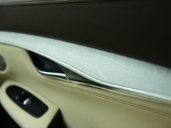 英菲尼迪QX50 2018款 2.0T 四驱旗舰版