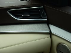 英菲尼迪QX50 2018款 2.0T 四驱旗舰版