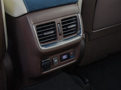 英菲尼迪QX50 2018款 2.0T 四驱旗舰版