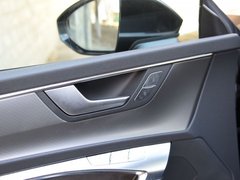 奥迪A7 2019款 55 TFSI quattro 动感型