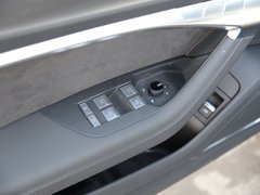 奥迪A7 2019款 55 TFSI quattro 动感型