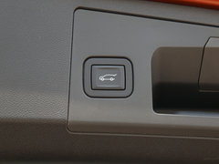 凯迪拉克XT4 2018款 28T 两驱领先型