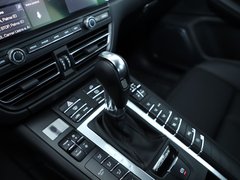Macan 2020款 Macan Turbo 2.9T