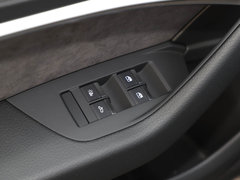 奥迪A6L 2019款 45 TFSI quattro 臻选动感型