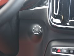 沃尔沃XC40 2020款 T5 四驱智雅运动版