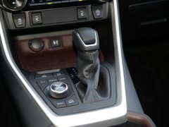 RAV4荣放 2020款 双擎  2.5L CVT两驱精英版