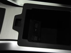 博越 2018款 1.8TD DCT两驱智联型4G互联版