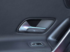 奔驰A级 2019款 改款 A 200 L 运动轿车