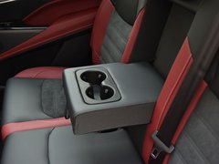 上汽大通MAXUS D60 2019款 1.5T 自动极客全配版 7座
