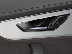 奥迪Q8 2019款 55 TFSI 至尊限量版