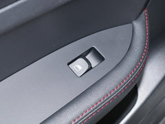 中华V3 2020款 1.6L 手动智能星空版