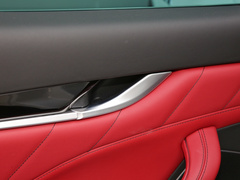 Levante 2019款 3.0T 350Hp 标准版 国VI