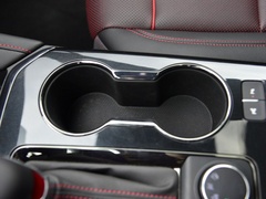 雪佛兰开拓者 2020款 RS 650T Twin-Clutch四驱7座擎版