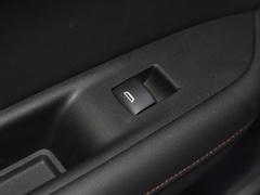 雪佛兰开拓者 2020款 Redline 650T 7座霆版