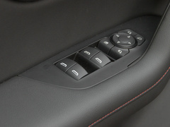 雪佛兰开拓者 2020款 RS 650T Twin-Clutch四驱7座擎版