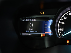 撼路者 2020款 2.3T 汽油自动四驱豪华版 7座