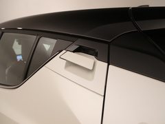 丰田C-HR EV 2020款  尊贵天窗版