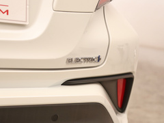 丰田C-HR EV 2020款  尊贵天窗版