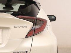 丰田C-HR EV 2020款  尊贵天窗版
