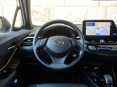 丰田C-HR EV 2020款  尊贵天窗版