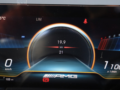 奔驰GLA级AMG 2022款 AMG GLA 35 4MATIC