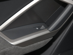 奥迪Q3 2021款 45 TFSI quattro 时尚动感型