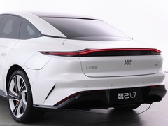 智己L7 2022款  Pro版