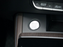奥迪Q5L 2021款 45TFSI 甄选动感型