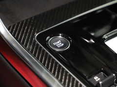 捷豹XEL 2021款 2.0T 250PS 曜黑运动版