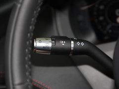 捷豹XEL 2021款 2.0T 250PS 曜黑运动版