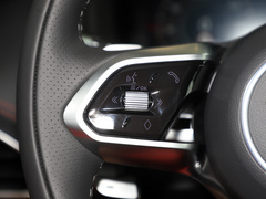 捷豹XEL 2021款 2.0T 250PS 曜黑运动版