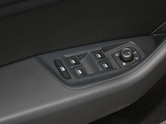 迈腾 2023款 200万辆纪念版 330TSI DSG领先型