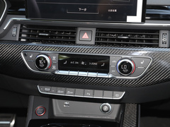 奥迪RS5 2021款 RS5 Sportback 暗金版