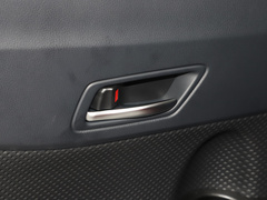丰田C-HR 2021款 2.0L 舒适版