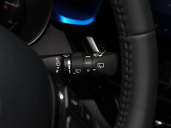 丰田C-HR 2021款 双擎 2.0L E-CVT豪华版