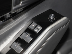 汉兰达 2022款 双擎 2.5L 四驱精英版 7座