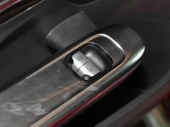 奔驰C级 2022款 C 260 L 运动版