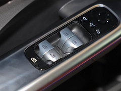 奔驰C级 2022款 C 260 L 运动版
