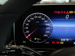 奔驰C级 2022款 C 260 L 运动版