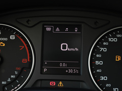 奥迪Q2L 2022款 35 TFSI 进取致雅型