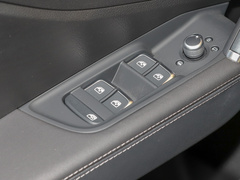 奥迪Q2L 2022款 35 TFSI 进取致雅型