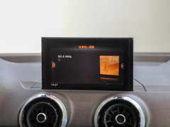 奥迪Q2L 2022款 35 TFSI 进取致雅型