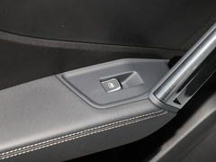奥迪Q2L 2022款 35 TFSI 进取致雅型