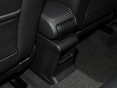 奥迪Q2L 2022款 35 TFSI 进取致雅型