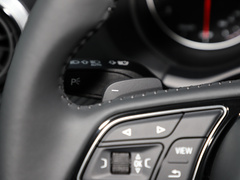 奥迪Q2L 2022款 35 TFSI 进取致雅型