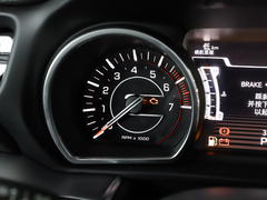 大指挥官 2022款 2.0T 四驱豪华版