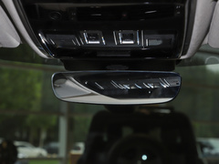 揽胜运动 2022款 3.0 L6 墨蓝鎏光版