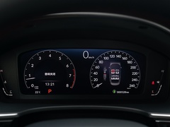 思域 2022款 240TURBO CVT燃擎版