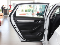 雅阁 2022款 260TURBO 豪华版