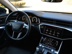 奥迪A6L 2022款 45 TFSI 臻选致雅型